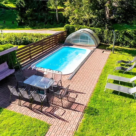 Lavish In With Private Hot Tub *
