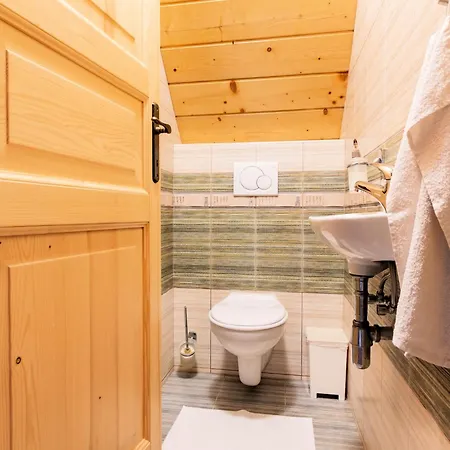 Lavish In With Private Hot Tub Rudnik