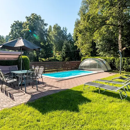 Villa Lavish In With Private Hot Tub Rudnik
