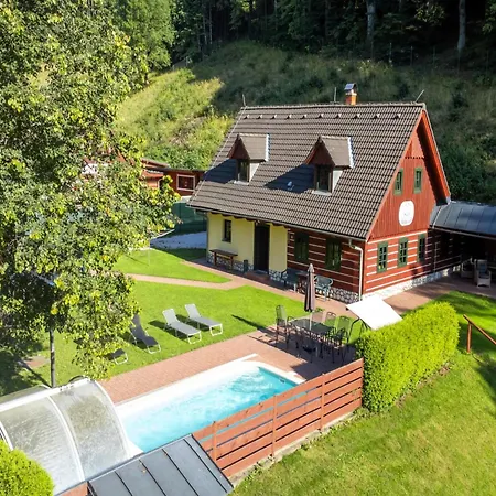 Villa Lavish In With Private Hot Tub Rudnik