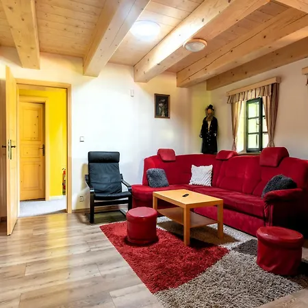 In With Pool & Sauna Retreat Rudník